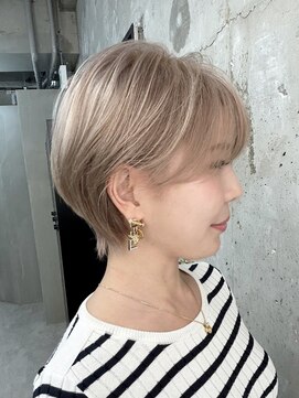アルマヘア(Alma hair) ハイトーンショート