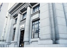 クラン 横浜(Clanc)の雰囲気（重厚な扉は、横浜市認定歴史的建造物の象徴◆横浜最大級サロン◆）