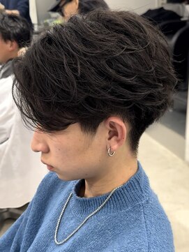 フィフス 名駅(fifth) 名古屋フェザーパーマ名駅センターパートフェザーショートメンズ