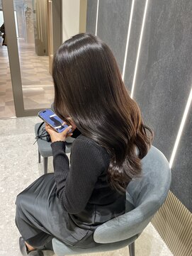 シュヴーブリヤン(cheveux brillants) 【美髪縮毛矯正で作る再現性100%な艶髪】韓国風ウェーブ