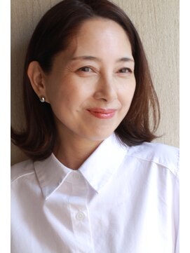 アドール(ADOR) #切りっぱなしボブ