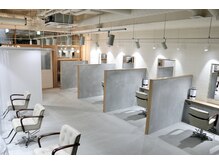 アンビエンテ(ambiente)の雰囲気（半個室　少人数で落ち着く居心地の良いサロン【三宮】【元町】）