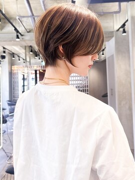 ロンド エメ 柏(Lond aimer) ミニウルフチェリーブラウンブリーチなしショートボブ前髪/柏柏