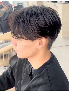 ロンドオム 池袋(Lond Homme) men's/メンズ/リバースセンターパート/黒染め/ニュアンスパーマ