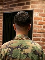 ミリオンバックス 御徒町店(Million Backs)&nbsp;御徒町/刈り上げセンターパート/波巻きツイストスパイラル