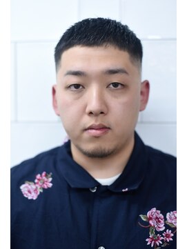 メリケンバーバーショップ コウベ(MERICAN BARBERSHOP KOBE) シンプルクロップ