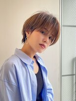 イヴォークトーキョーオーサカ(EVOKE TOKYO osaka)&nbsp;20代 おすすめヘア 耳かけ丸みショート 似合わせカット