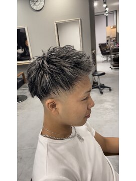 ヘアデザイン ゴドバン(Hair Design Gdobant) メンズ/メッシュ/ホワイト/スキンフェード/メッシュキャップ