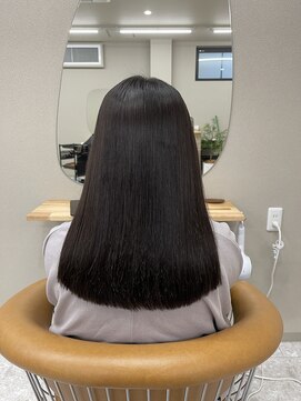 シカ 神戸三宮元町店(Cica) 縮毛矯正 ストレート 三宮 神戸美容室 癖毛 髪質改善 元町