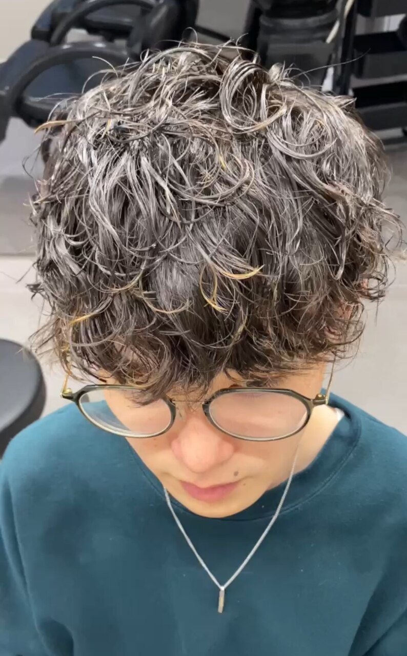 メンズヘアトーキョー 渋谷(MEN'S HAIR TOKYO) 波巻きパーマ/刈り上げ