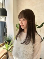 プリンプ トータルビューティ(PRIMP.total beauty) chocolate  brown　× ぱつっとロング　× 流れるお顔まわり