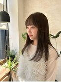 chocolate  brown × ぱつっとロング × 流れるお顔まわり