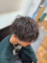 ヘアーワークス ボナ(HAIR WORKS bona.)&nbsp;色気のあるツイストスパイラルパーマ×マッシュ