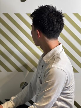 バーバーバー アカバネ(BARBER-BAR AKABANE) 爽やかな印象を与える黒髪ベリーショート ビジネスマン#3