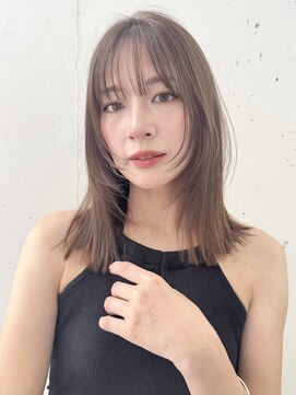 ビーチ(BEACH) ミディアムストレートフェイスレイヤー柔らかベージュ