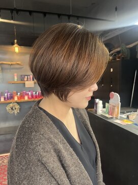 リンダイーロ(Linda Hiro) 【札幌円山】チェスナットブラウン/丸みショート/秋カラー