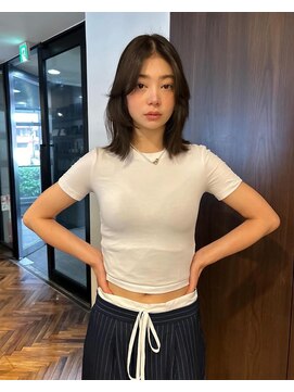 アビーファイブ(ABBEY 5) ミディアムヘアレイヤーカット前髪カット髪質改善トリートメント