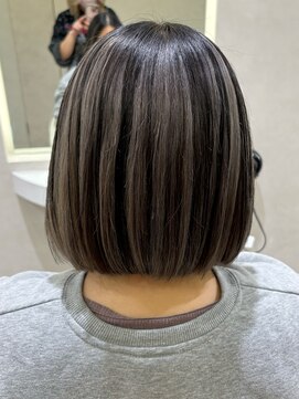 アプリ 南浦和(appri) アンブレラカラー/グレージュ/タッセルボブ/ケアブリーチ/南浦和