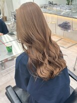 サンク 原宿 表参道(cinq) 原宿ミルクティーレイヤーカットベージュカラーケアブリーチ前髪