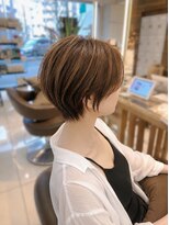 ロハスバイケンジ(LOHAS by KENJE)&nbsp;【小田急相模原】ナチュラル白髪ぼかしくびれショート