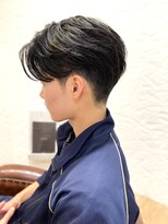 オーセンヘア(AUTHEN.HAIR)&nbsp;メンズ/眉毛カット/刈り上げ毛流れセンターパート