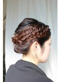 外国人風パーティヘアスタイル