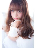 アンジュヘアー　ベビーバングの　無造作アンニュイカール