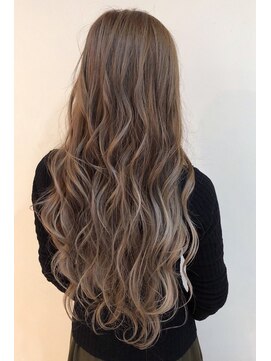 ホワイト(WHITE) ハイ透明度デザインカラー×ベージュカラー×WHITE草柳