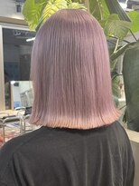 サンク 原宿 表参道(cinq)&nbsp;ナチュラルボブミニボブミルクティーベージュ切りっぱなしボブ