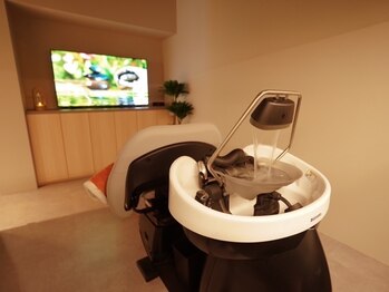 ボンドコネクト(BOND CONNECT)の写真/【頭浸浴】髪と頭皮のケアならお任せ！癒しのヘッドスパで頭皮をほぐし、髪にハリとコシを与えてくれる◎