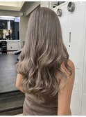 横浜ハイトーンカラーミルクティーピンクシルバーアッシュカラー