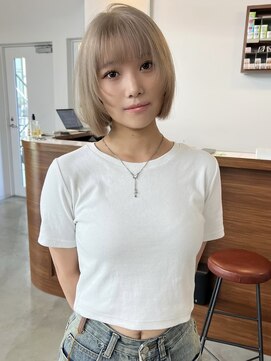 リヴ ウメダ(LIV umeda) くすみベージュ/ブリーチ/ダブルカラー【梅田】