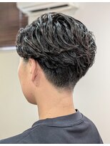 ウィスカーヘアー(whisker hair) 刈り上げメンズライクショート