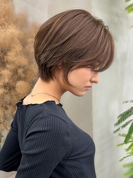 ギークス(GEEKS) 【GEEKS渋谷】ナチュラルショートウルフ/ベージュ/小顔/秋冬ヘア