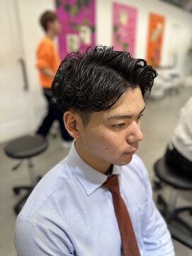 サニーズ(SUNNY'S by CONKS) 毛流れパーマの刈り上げショート