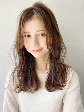 レア 表参道(L'ea) 大人ガーリーダークアッシュミディアムレイヤー似合わせカット