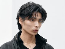 バイフィフス 原宿/表参道(by fifth)の雰囲気（ニュアンスパーマで大人の色気と清潔感を[原宿/センターパート]）