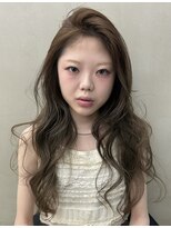 ハロ(HALO) 海外風でラフなグレージュカラー
