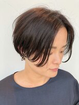 ヴィコロ(vicolo) 透け感、横からのシルエットを大事にしたショートボブ