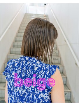 フィッツコア(FITS CORE) ルーツカラーで作るコントラストベージュ