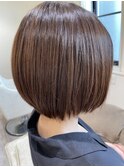 ショートボブ