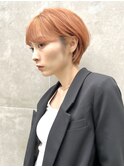 オレンジカラー×ショートボブ