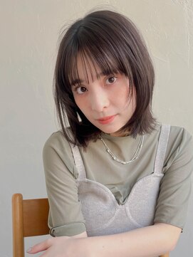 ムク 甲府(muku.) 前髪/マチルダボブ/ピンクベージュインナー/グレージュ[甲府駅]