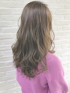 ヘアリゾート粋 新宿三丁目本店 《前地 麻衣》透明感カラー/ミルクティーアッシュブラウン