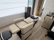 お席から移動せずシャンプーできます！