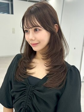 ヴェイン 渋谷(vain) レイヤーカット ベージュカラー 透明感カラー 顔周りカット 20代