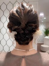 結婚式も、女子会も♪特別な一日を彩るヘアセット