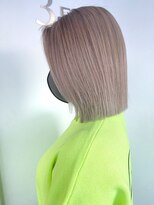 アーバン バイ シーン(URBAN by scene) ホワイトベージュカラー