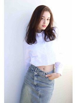 30・40代似合わせカットと再現性に特化。白髪ぼかしハイライト×頭皮ケアでいつまでも美しく。