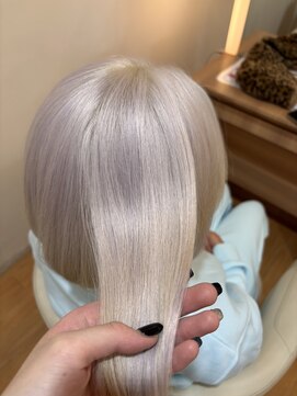 ニューヨークニューヨークマザーズ(NYNY Mothers) ブリーチ2回で作るホワイト